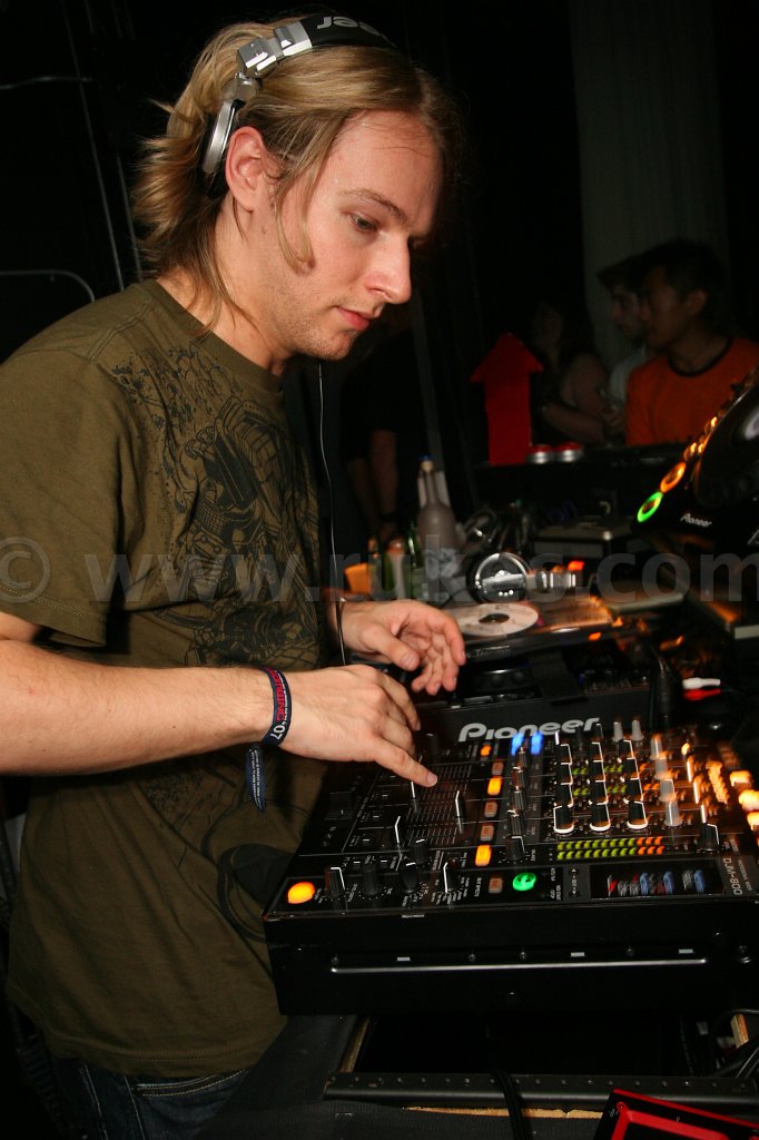 wetbar 015